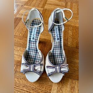 Vintage American Eagle Cream Bow Peep-Toe Heels with Ankle Strap